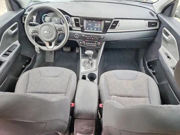 KNDCB3LC9H5053499 2017 KIA NIRO - Image 8