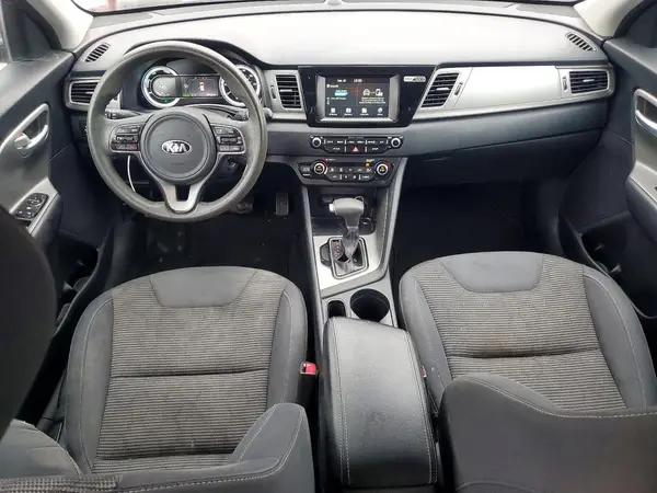 KNDCB3LC9H5053566 2017 KIA NIRO - Image 8