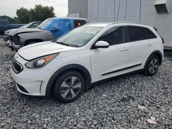 KNDCB3LC9H5055155 2017 KIA NIRO - Image 1