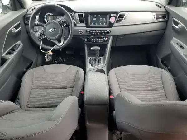 KNDCB3LC9H5055155 2017 KIA NIRO - Image 8