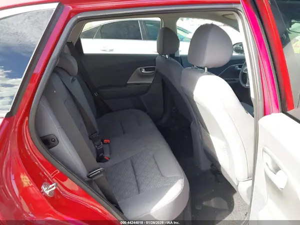 KNDCB3LC9H5060579 2017 KIA NIRO - Image 8