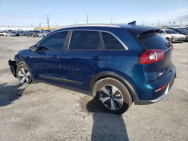 KNDCB3LC9H5062395 2017 KIA NIRO - Image 2