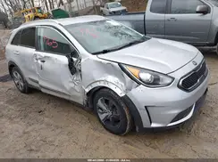KNDCB3LC9H5062946 2017 KIA NIRO