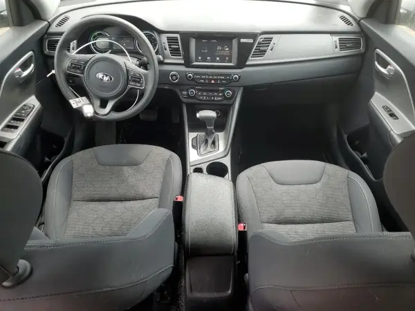KNDCB3LC9H5064387 2017 KIA NIRO - Image 8
