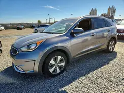 KNDCB3LC9H5069377 2017 KIA NIRO