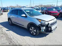 KNDCB3LC9H5074675 2017 KIA NIRO