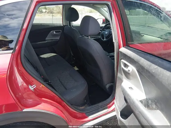 KNDCB3LC9H5078581 2017 KIA NIRO - Image 8