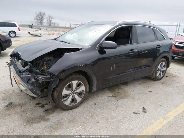 KNDCB3LC9H5078712 2017 KIA NIRO - Image 2