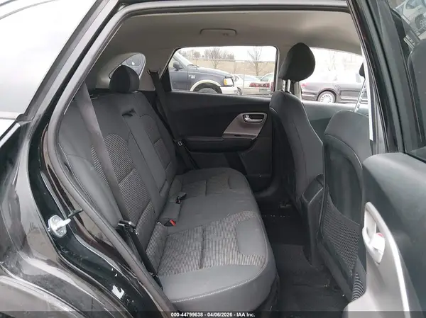 KNDCB3LC9H5078712 2017 KIA NIRO - Image 8