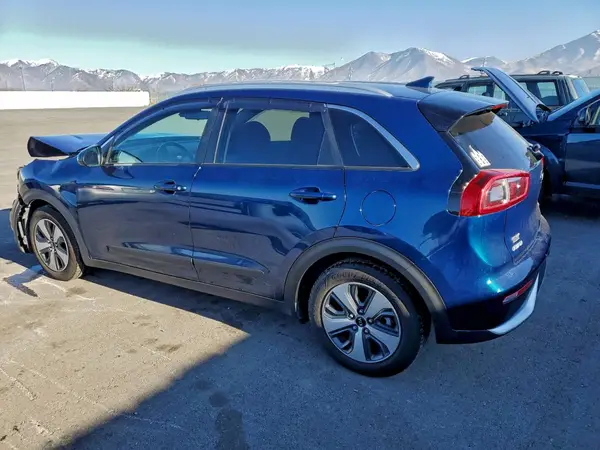 KNDCB3LC9H5082159 2017 KIA NIRO - Image 2