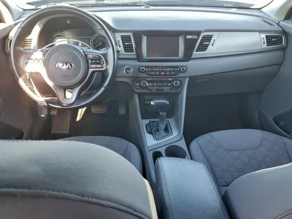 KNDCB3LC9H5082159 2017 KIA NIRO - Image 8