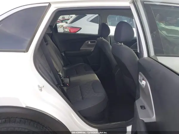 KNDCB3LC9H5088527 2017 KIA NIRO - Image 8