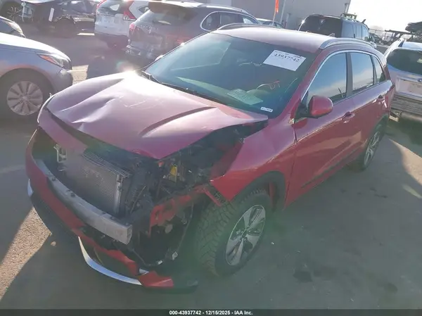 KNDCB3LC9H5096451 2017 KIA NIRO - Image 2