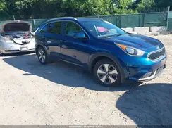 KNDCB3LC9H5096563 2017 KIA NIRO