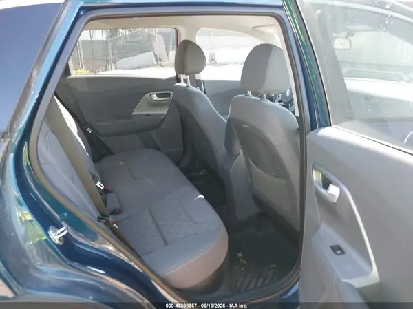 KNDCB3LC9H5096563 2017 KIA NIRO - Image 8