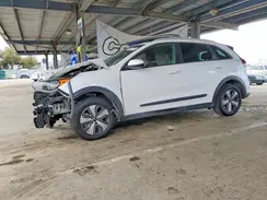 KNDCB3LC9H5099933 2017 KIA NIRO