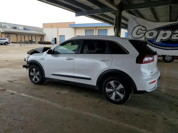 KNDCB3LC9H5099933 2017 KIA NIRO - Image 2