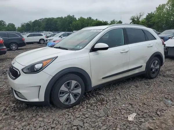 KNDCB3LC9J5109334 2018 KIA NIRO - Image 1