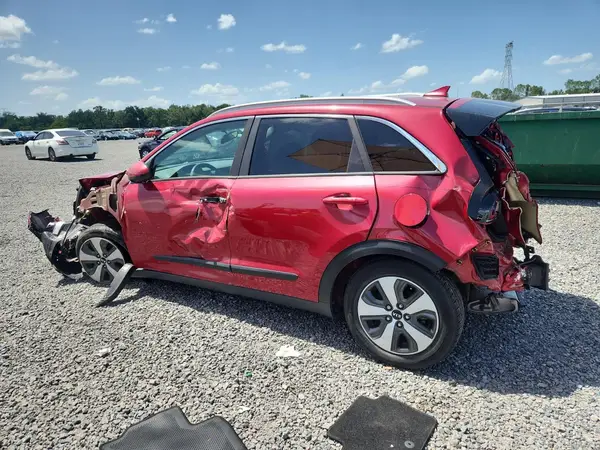 KNDCB3LC9J5110063 2018 KIA NIRO - Image 2