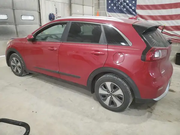 KNDCB3LC9J5122715 2018 KIA NIRO - Image 2