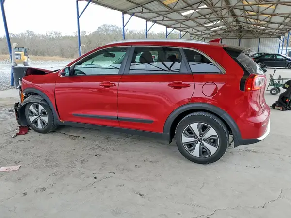 KNDCB3LC9J5125615 2018 KIA NIRO - Image 2