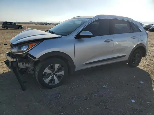KNDCB3LC9J5132757 2018 KIA NIRO - Image 1