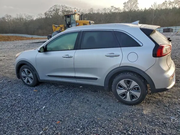 KNDCB3LC9J5136369 2018 KIA NIRO - Image 2