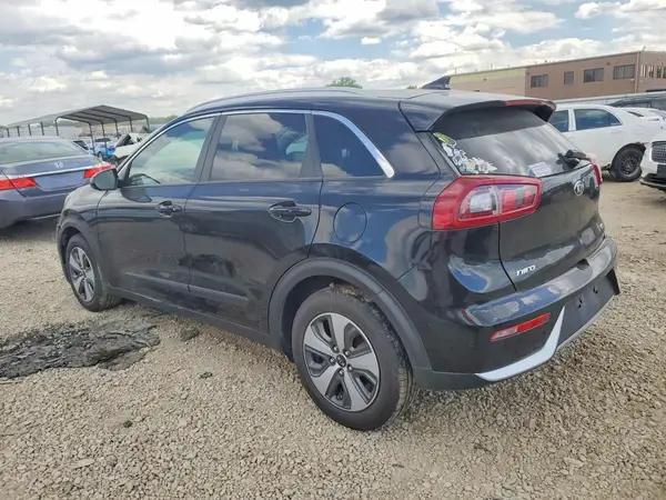 KNDCB3LC9J5136663 2018 KIA NIRO - Image 2