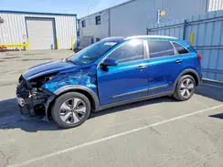 KNDCB3LC9J5138476 2018 KIA NIRO