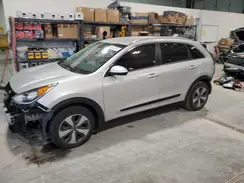 KNDCB3LC9J5138817 2018 KIA NIRO