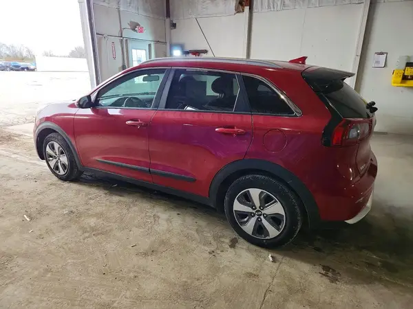 KNDCB3LC9J5138865 2018 KIA NIRO - Image 2