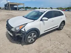KNDCB3LC9J5141426 2018 KIA NIRO