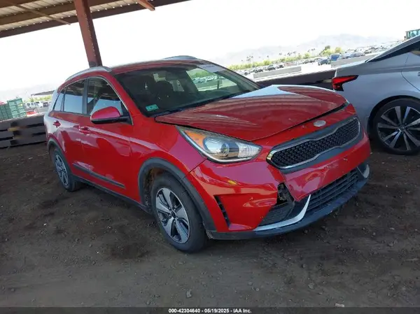 KNDCB3LC9J5151731 2018 KIA NIRO - Image 1