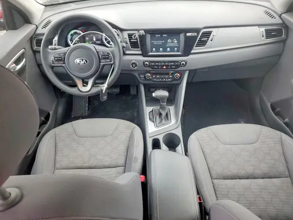 KNDCB3LC9J5176225 2018 KIA NIRO - Image 8