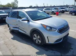KNDCB3LC9J5177231 2018 KIA NIRO