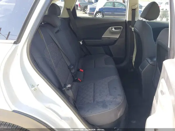 KNDCB3LC9J5177231 2018 KIA NIRO - Image 8
