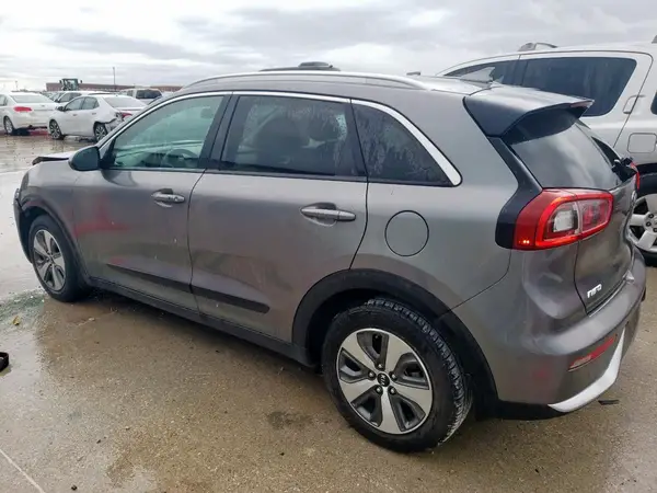 KNDCB3LC9J5178654 2018 KIA NIRO - Image 2