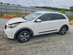 KNDCB3LC9J5203911 2018 KIA NIRO