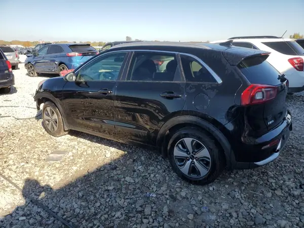 KNDCB3LC9J5210468 2018 KIA NIRO - Image 2