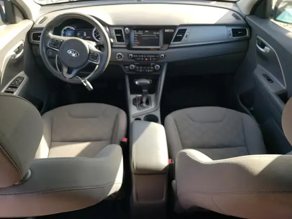 KNDCB3LC9J5211569 2018 KIA NIRO - Image 8