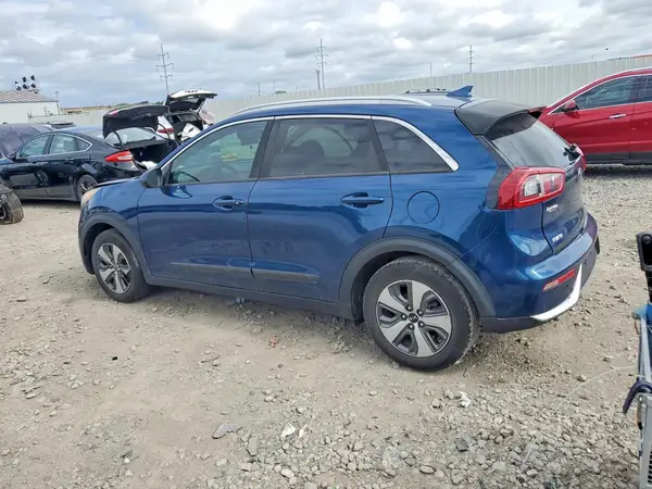 KNDCB3LC9J5212267 2018 KIA NIRO - Image 2