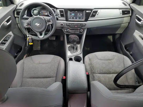 KNDCB3LC9J5212267 2018 KIA NIRO - Image 8