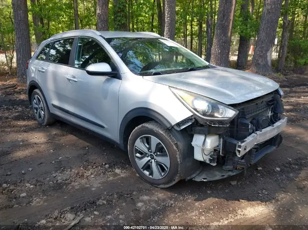 KNDCB3LC9K5217129 2019 KIA NIRO - Image 1