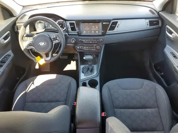 KNDCB3LC9K5217812 2019 KIA NIRO - Image 8