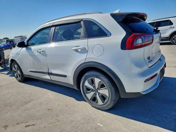 KNDCB3LC9K5217891 2019 KIA NIRO - Image 2