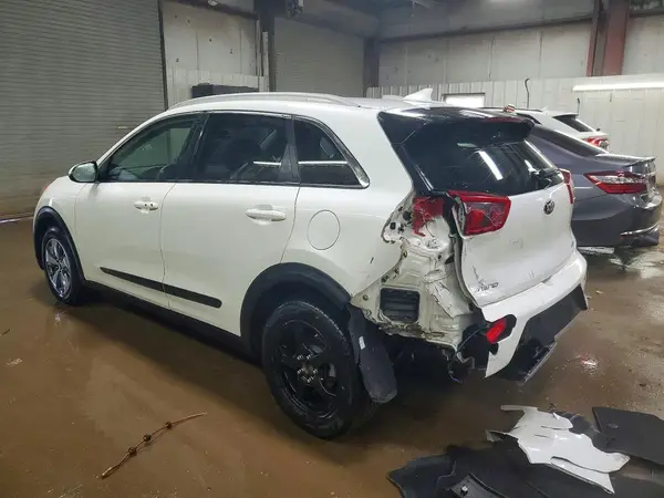 KNDCB3LC9K5217941 2019 KIA NIRO - Image 2