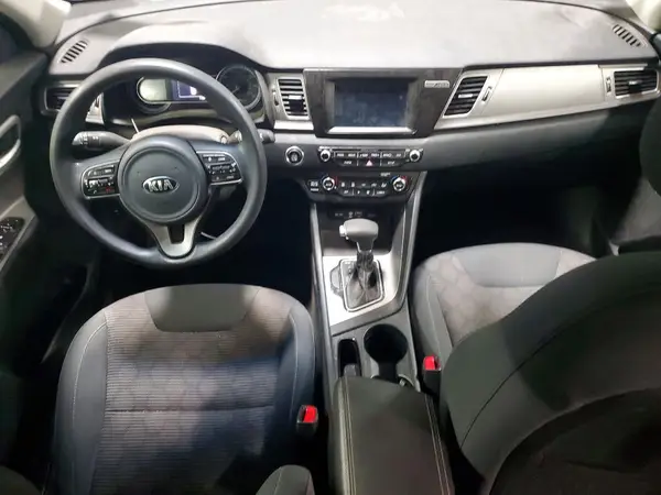 KNDCB3LC9K5217941 2019 KIA NIRO - Image 8