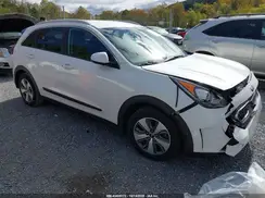 KNDCB3LC9K5235016 2019 KIA NIRO