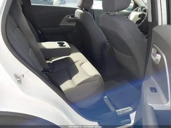 KNDCB3LC9K5235016 2019 KIA NIRO - Image 8