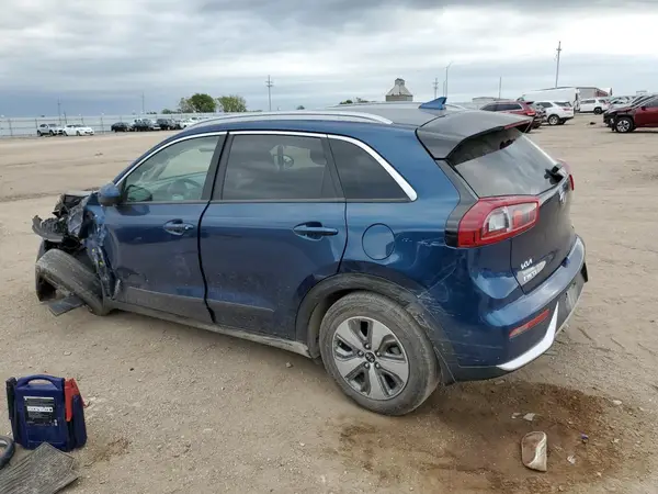 KNDCB3LC9K5241768 2019 KIA NIRO - Image 2